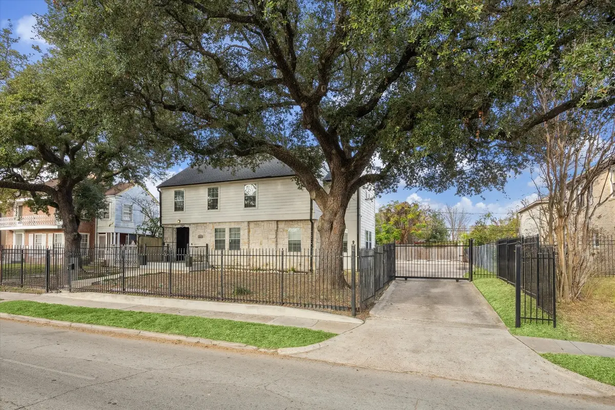 2817 Southmore Boulevard, Houston, TX 77004 - Image #1