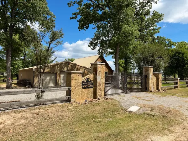 20707 Youpon Court, Thornton, TX 76687