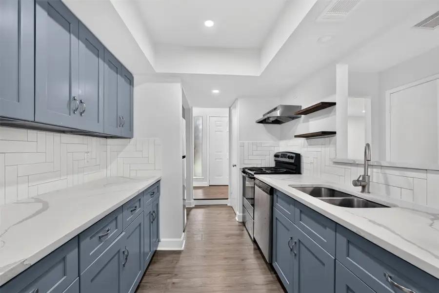 6355 S Briar Bayou Drive, Houston, TX 77072 - #2