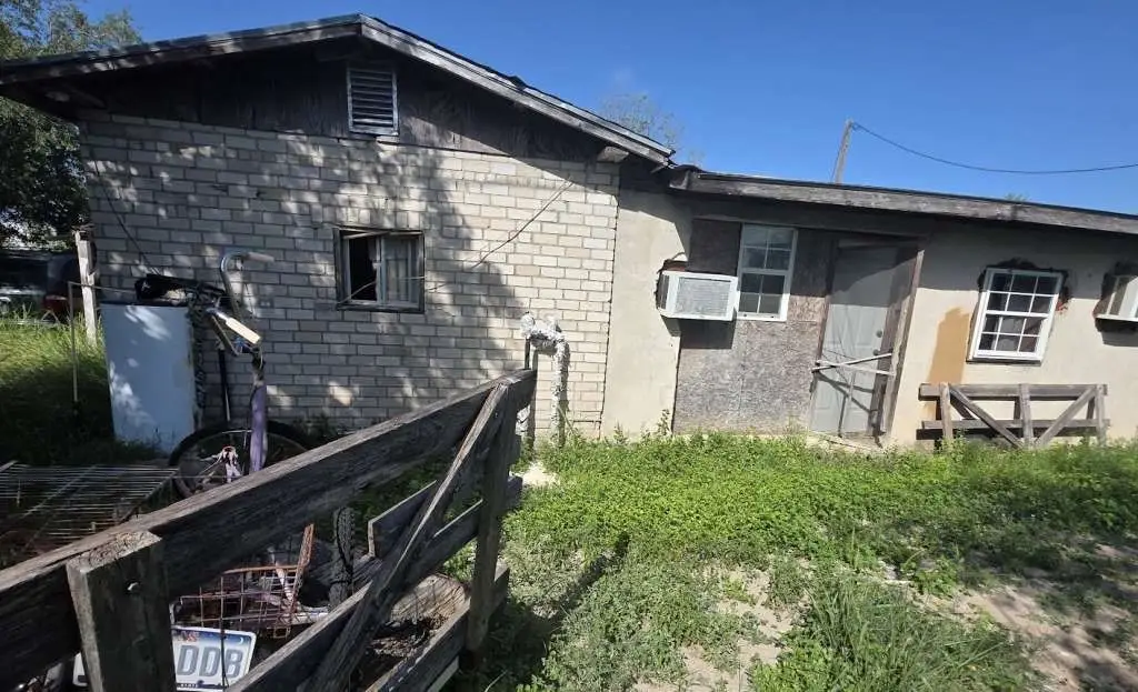 11288 N Us Highway 277, Eagle Pass, TX 78852 - #1