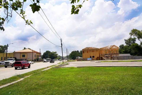 972 W Little York Rd Road Nw, Houston, TX 77088