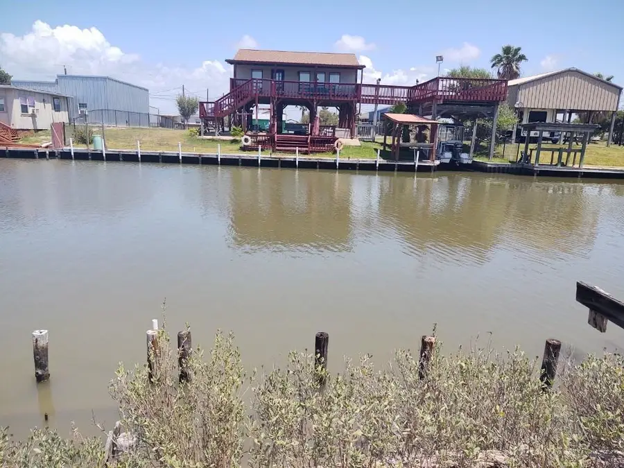 993 Neptune, Sargent, TX 77414 - Image #3