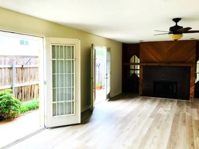 6201 Beverlyhill Street #8, Houston, TX 77057 - #2