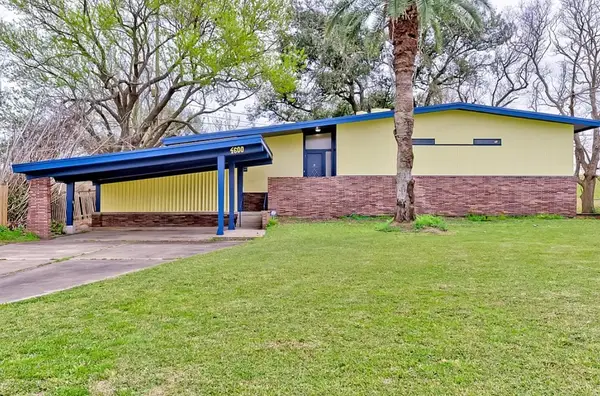 4600 Lakeshore Drive, Port Arthur, TX 77642