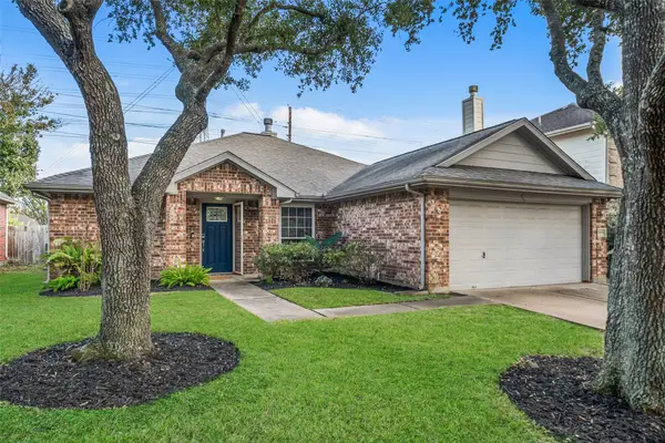 10814 Desert Springs Circle, Houston, TX 77095
