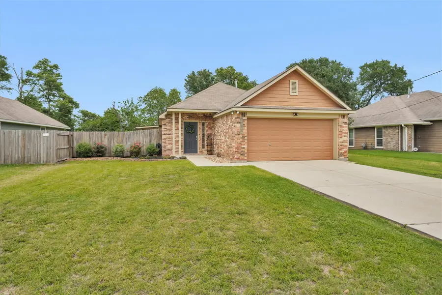 704 Heritage Drive, Navasota, TX 77868 - #2