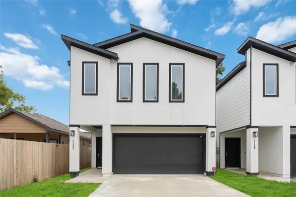 2325 Hampton Drive, Houston, TX 77088