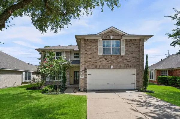 9306 Alzaada Lane, Houston, TX 77070