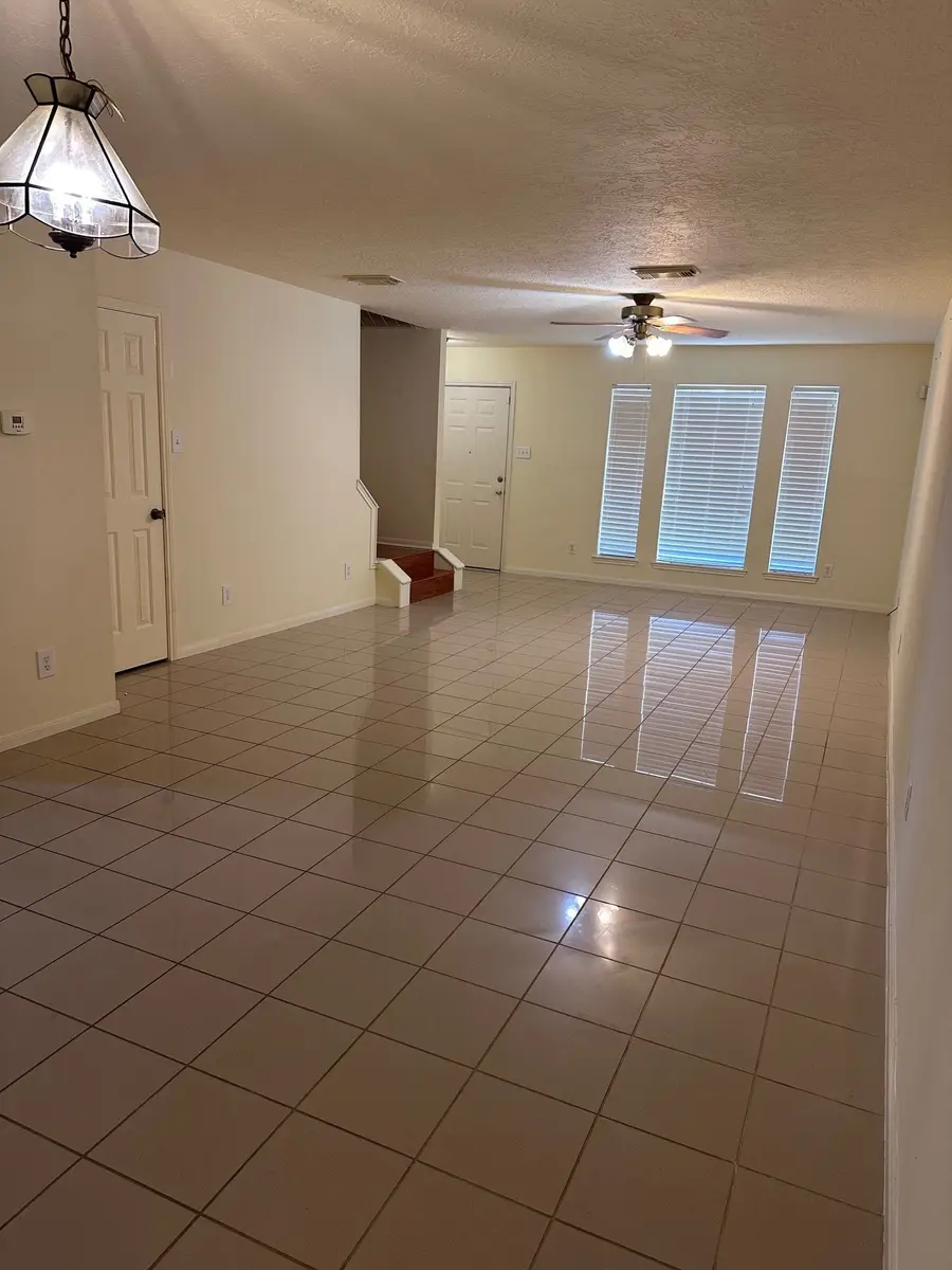 5815 SE Red River Drive, Dickinson, TX 77539 - #2