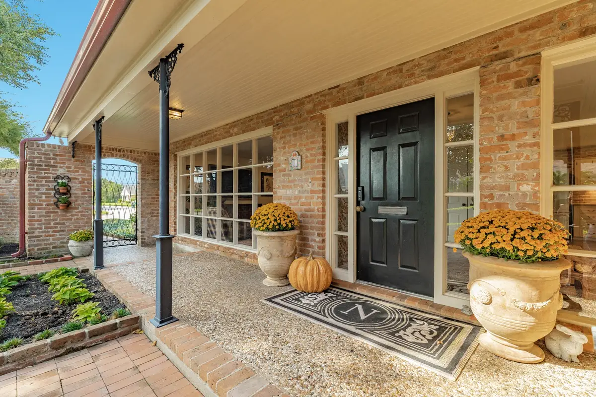 18 Adler Circle, Galveston, TX 77551 - #1