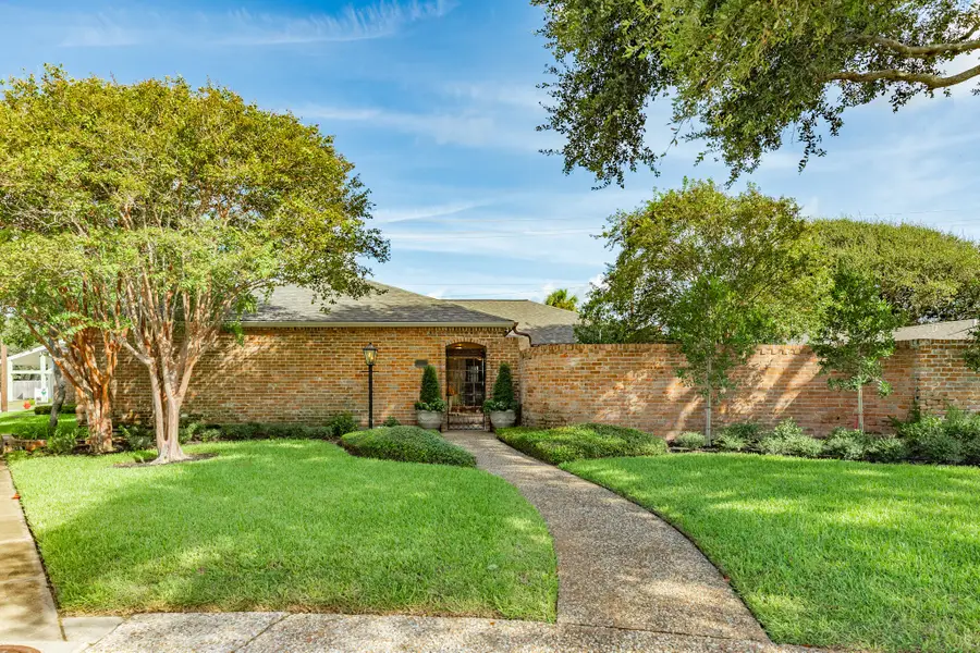 18 Adler Circle, Galveston, TX 77551 - #3