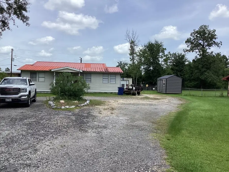 202 E Freddye Avenue, Kirbyville, TX 75956 - #2
