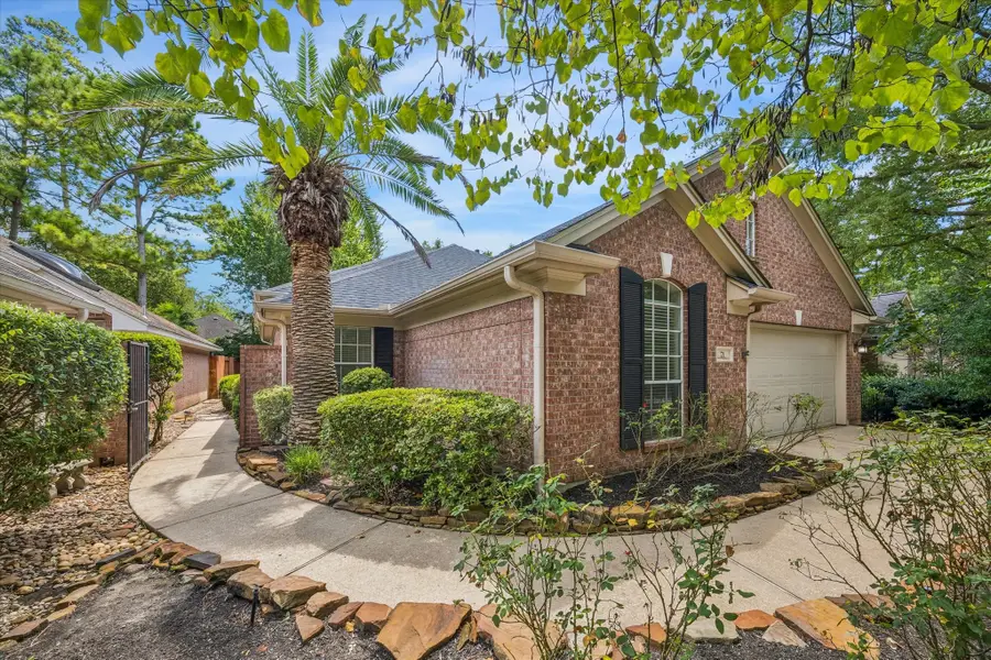 71 W Honey Grove Place, The Woodlands, TX 77382 - #2