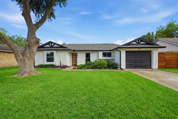 2814 Custer Drive, League City, TX 77573