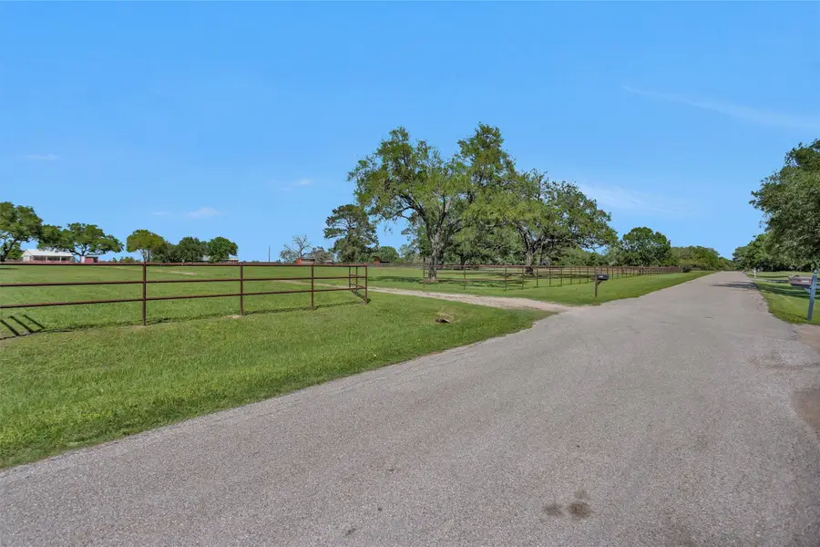 29210 Walker Lane, Fulshear, TX 77406 - Image #2