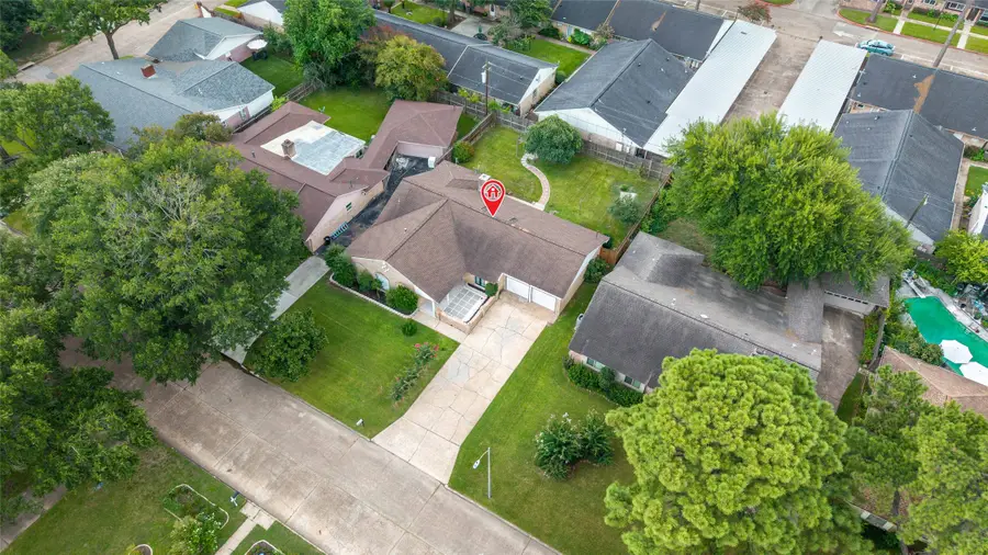 11411 Ash Creek Drive, Houston, TX 77043 - Image #3