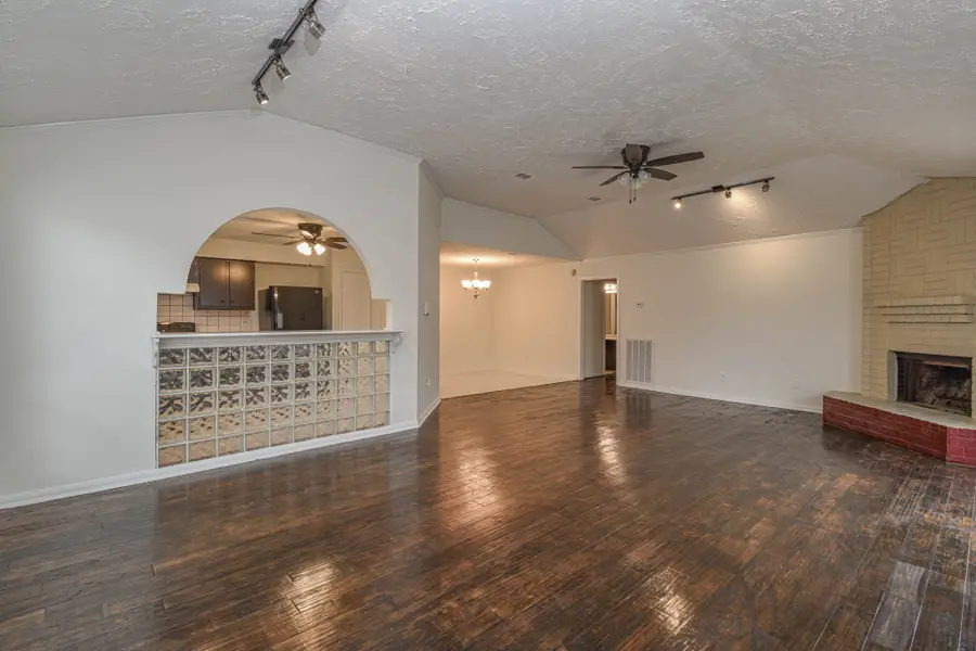 16126 New Field Drive, Houston, TX 77082 - Image #2