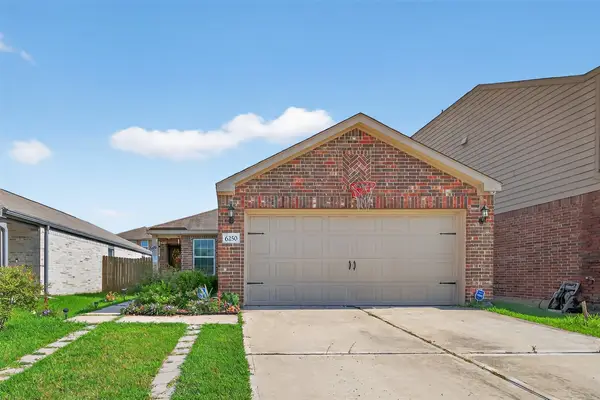 6250 El Topacio Drive, Houston, TX 77048