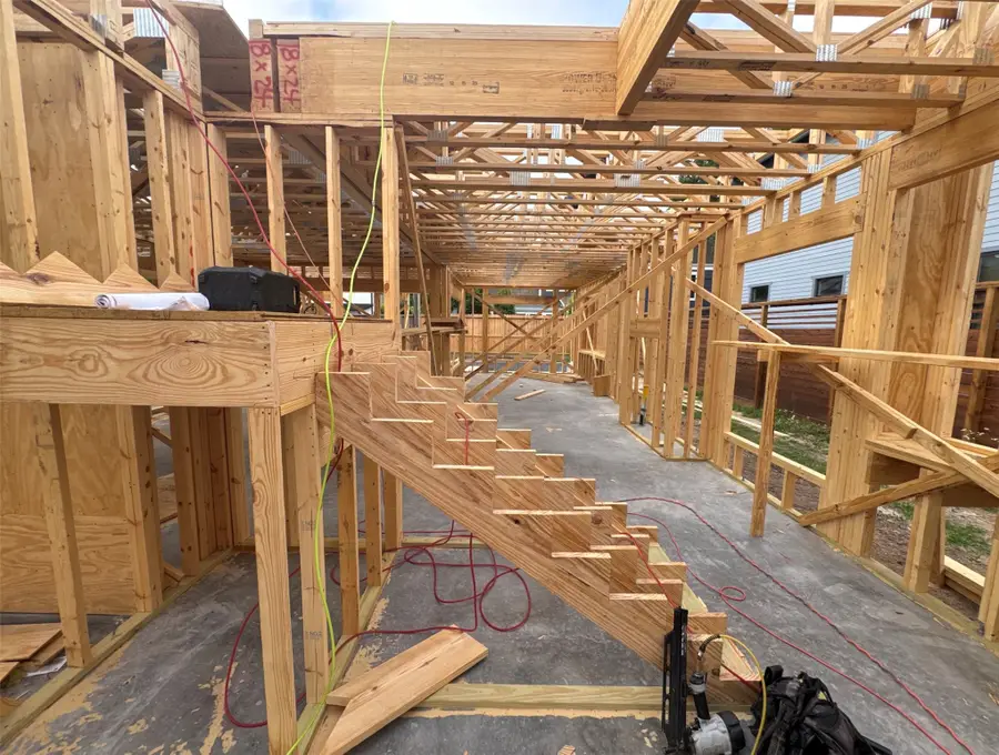 955 W 42nd Street, Houston, TX 77018 - #2