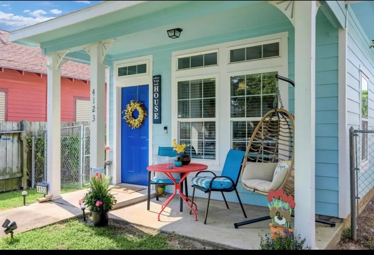 4123 Q 1/2, Galveston, TX 77550 - #1