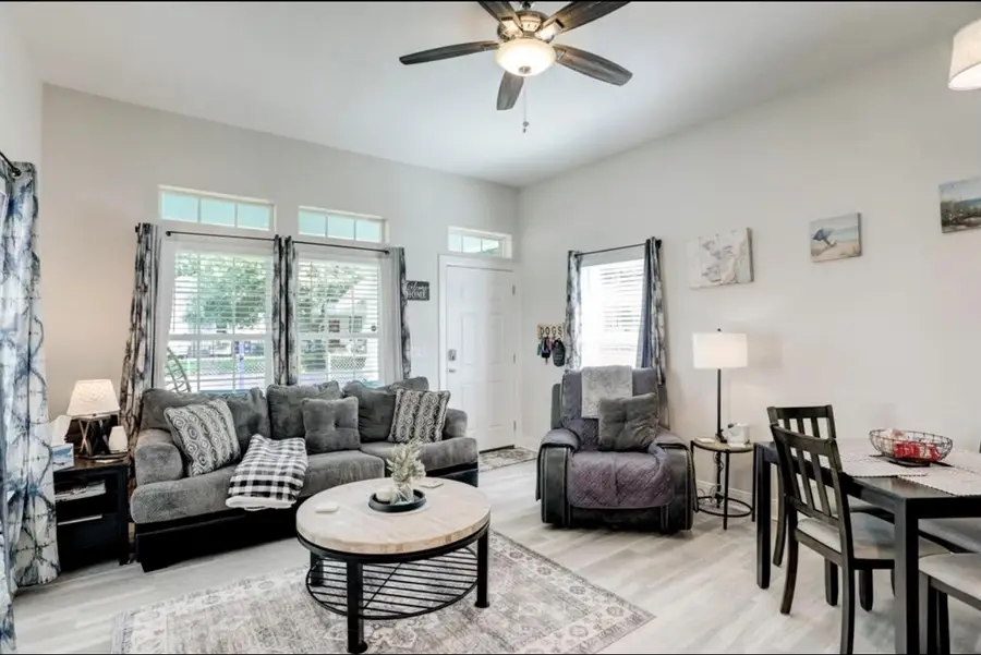 4123 Q 1/2, Galveston, TX 77550 - #3