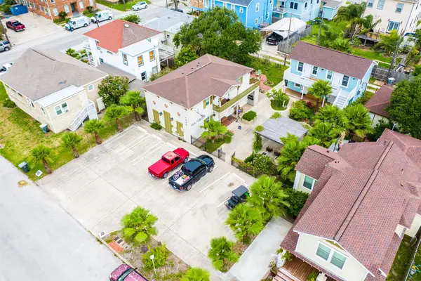 1820 Avenue O 1/2, Galveston, TX 77550