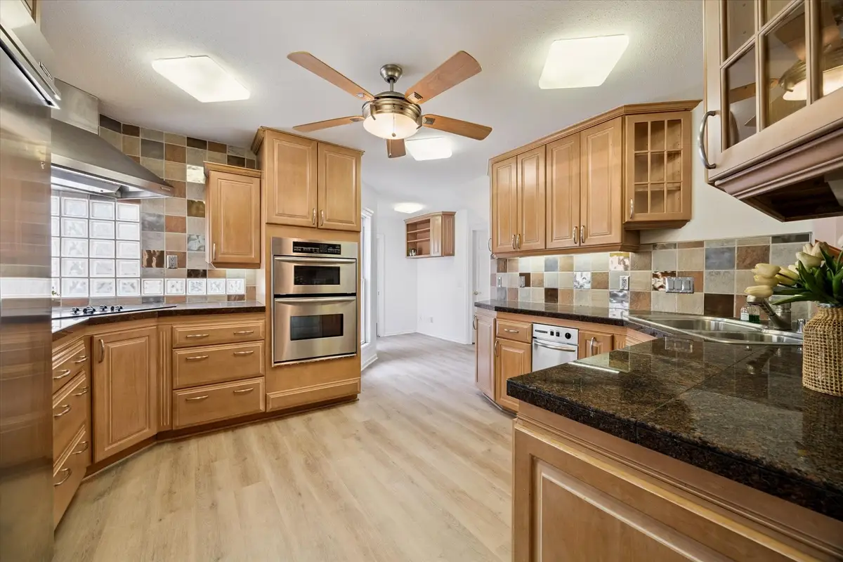 1829 Bering Drive #6, Houston, TX 77057 - Image #1