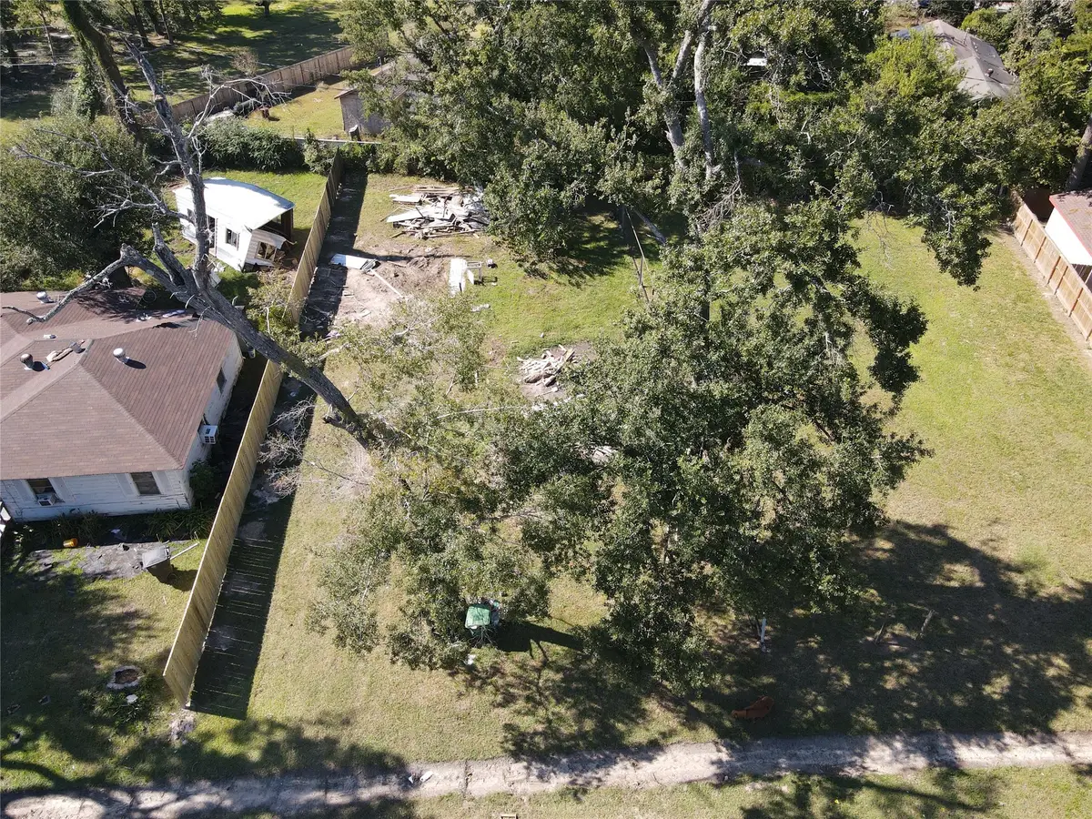 10413 Peachtree Street, Houston, TX 77016 - Image #1