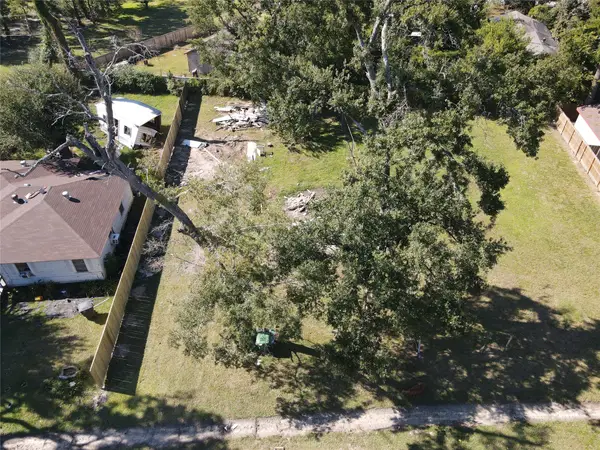 10413 Peachtree Street, Houston, TX 77016