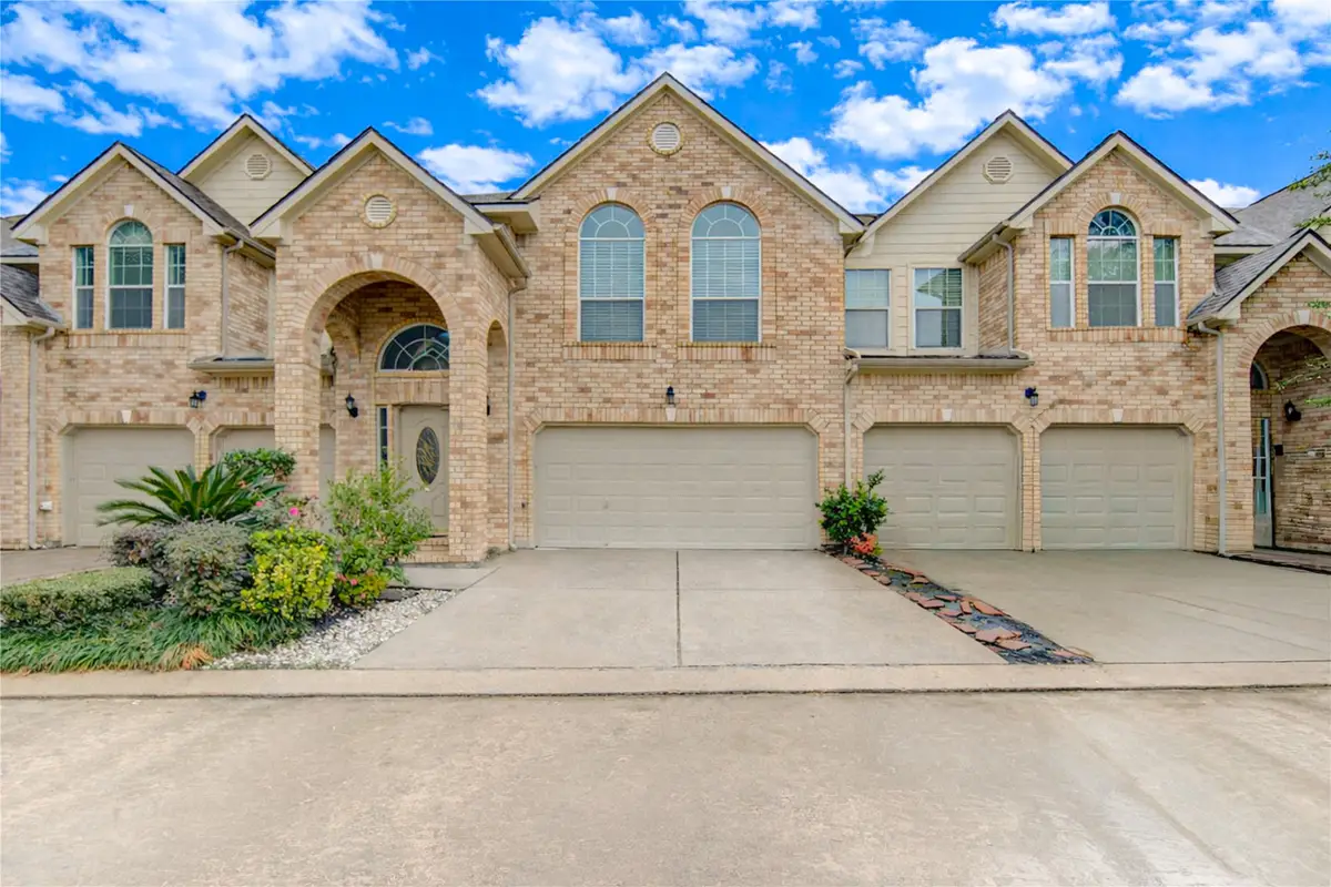 7611 S Linpar Court, Houston, TX 77040 - #1