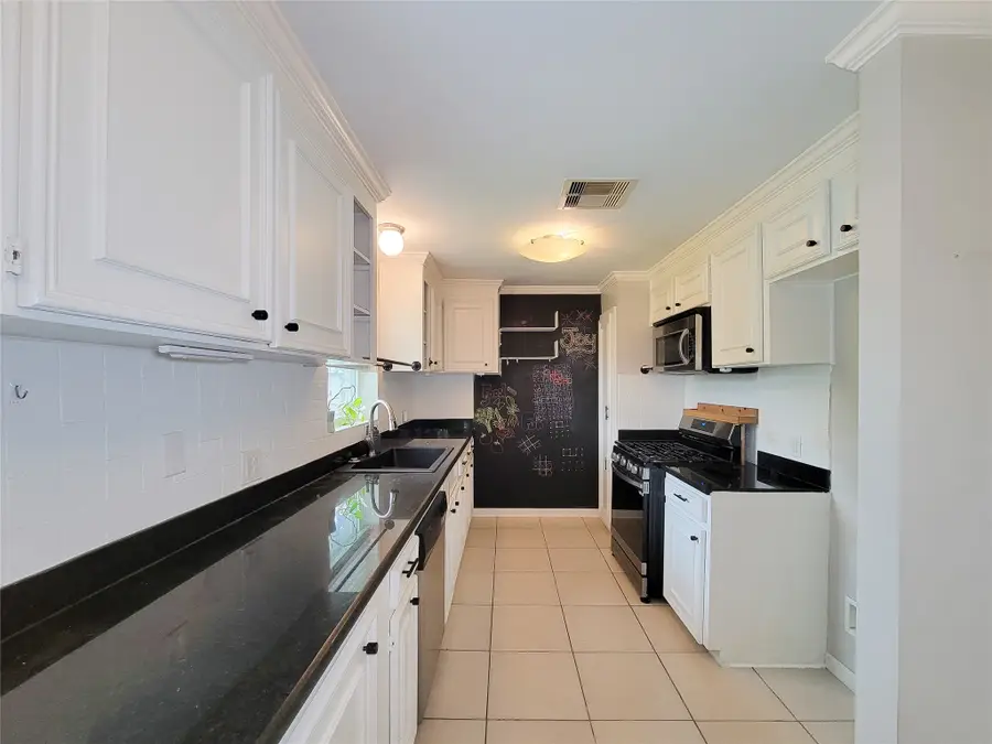 9531 Weatherwood Drive, Houston, TX 77080 - #2