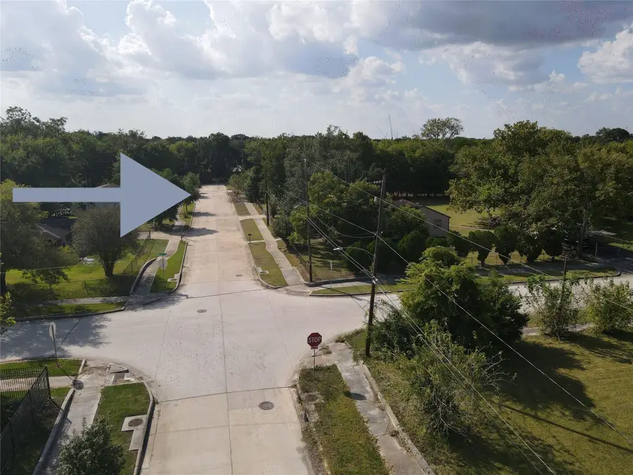 4533 Glengarry Road, Houston, TX 77048 - Image #3