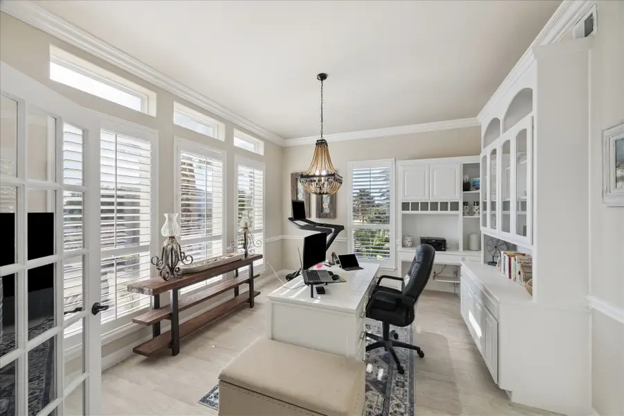 241 Tamana Drive, Tiki Island, TX 77554 - Image #3