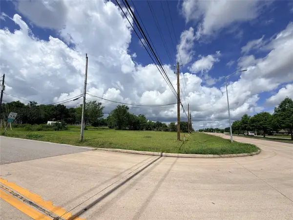 16618 County Road 831, Pearland, TX 77584