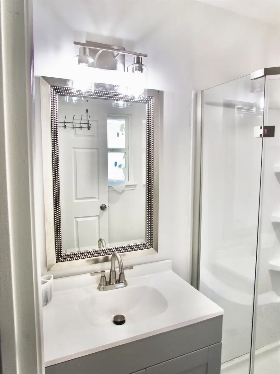 639 Feamster Drive, Houston, TX 77022 - #2