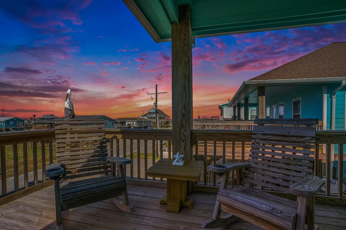 960 B Palmetto Drive, Crystal Beach, TX 77650 - #1