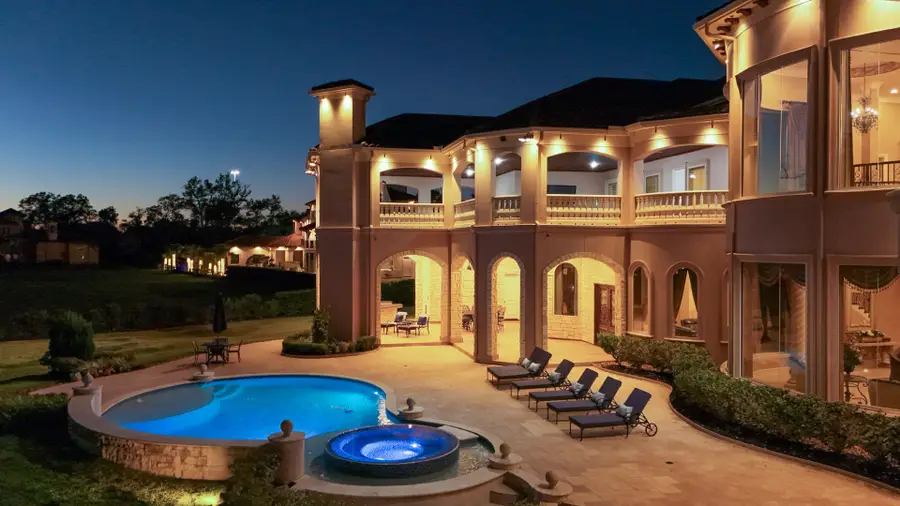 17 Sovereign Circle, Richmond, TX 77469 - Image #2