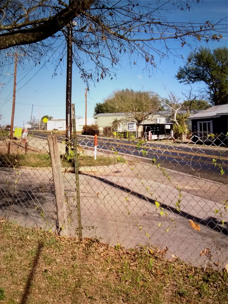 605 Independence Street, Brenham, TX 77833 - #2