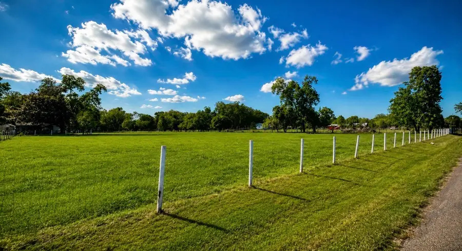 6322 County Road 42, Rosharon, TX 77583 - #2