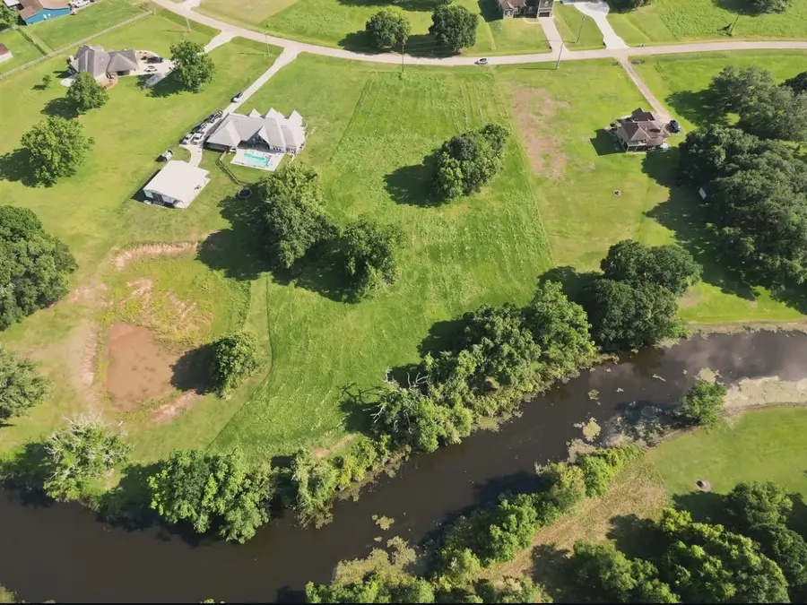 1223 Mill Road, Angleton, TX 77515 - #3