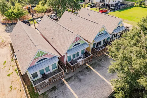 50 W 8th Street #A-D, Kemah, TX 77565