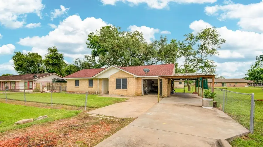 107 Langham Street, Freeport, TX 77541 - Image #2