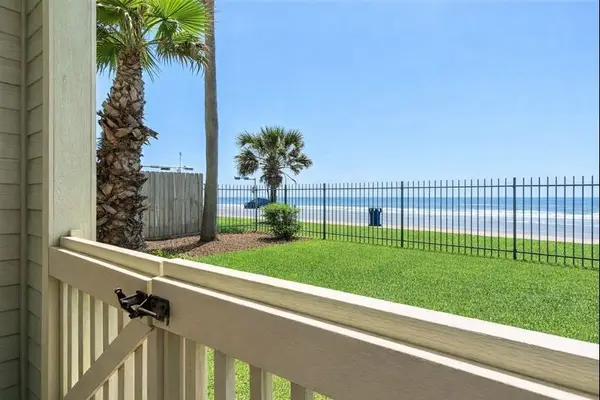 7000 Seawall Boulevard #211, Galveston, TX 77551