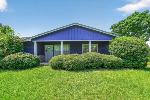 1019 Lamar Street, Liberty, TX 77575