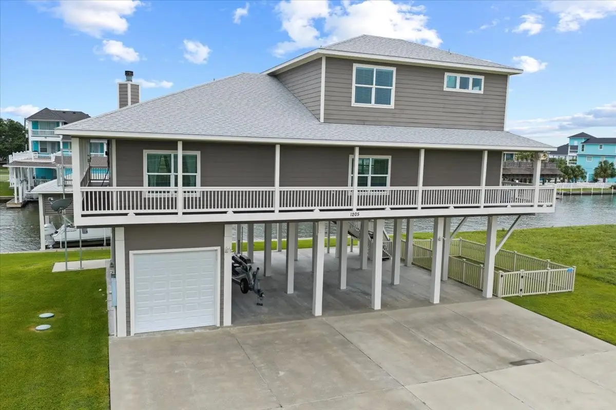 1205 Lagoon Drive, Crystal Beach, TX 77650 - #1