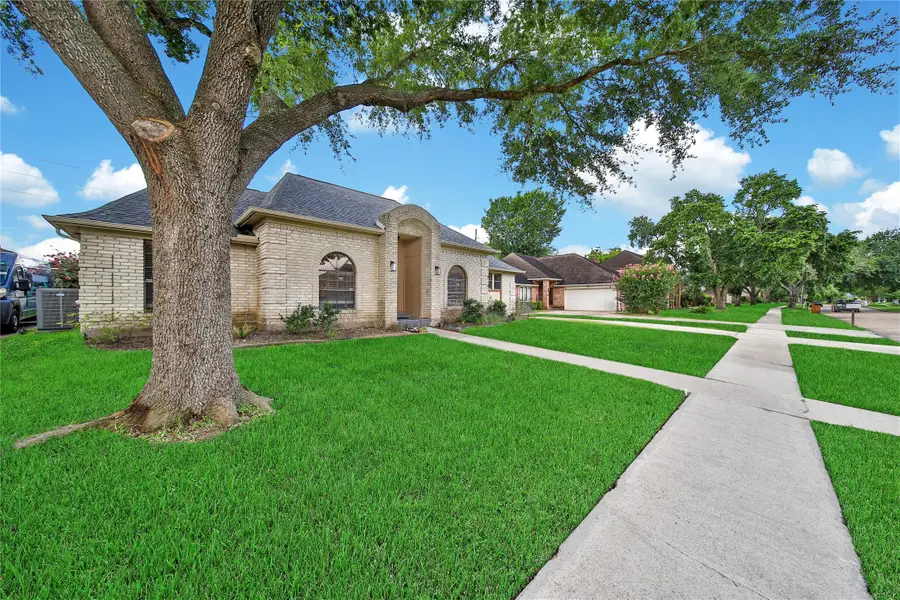 15319 Rio Plaza Drive, Houston, TX 77083 - #2