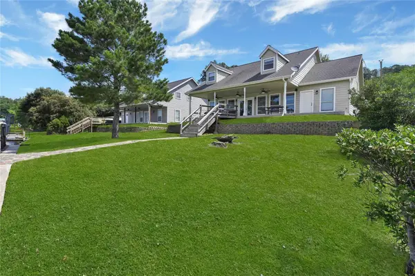 172 Little Dove, Livingston, TX 77351