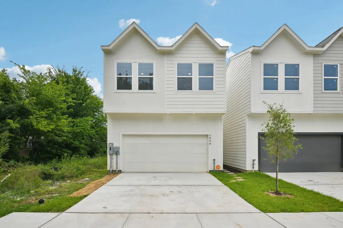 6808 Madrid St, Houston, TX 77021 - Image #1