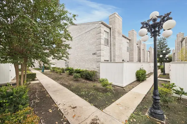 4001 Tanglewilde Street #1103, Houston, TX 77063