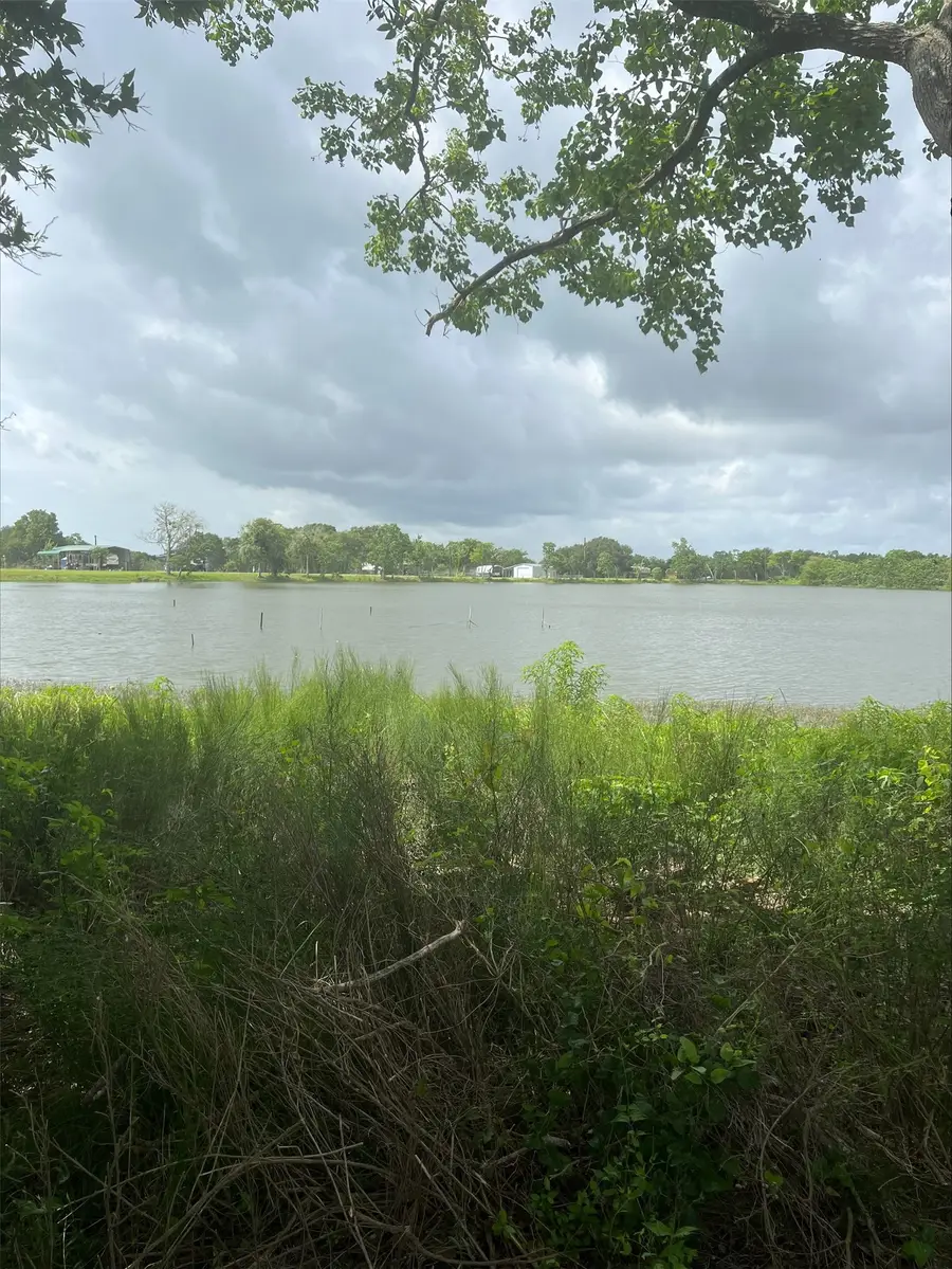 99 Kings Hill, Palacios, TX 77465 - #3